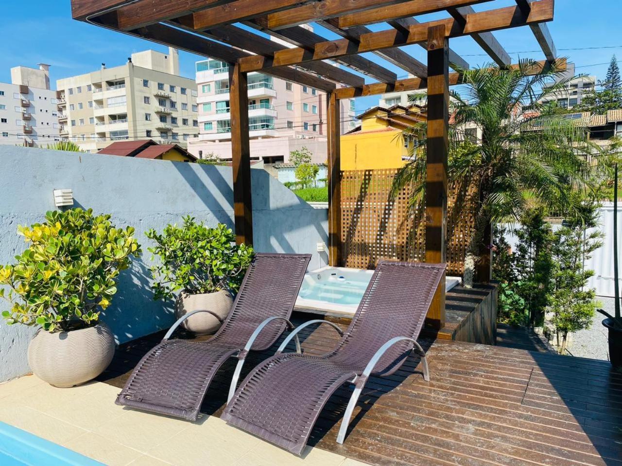 Residencial Com Piscina Possui Jacuzzi Aquecida Com Hidromassagem Βίλα Bombinhas Εξωτερικό φωτογραφία