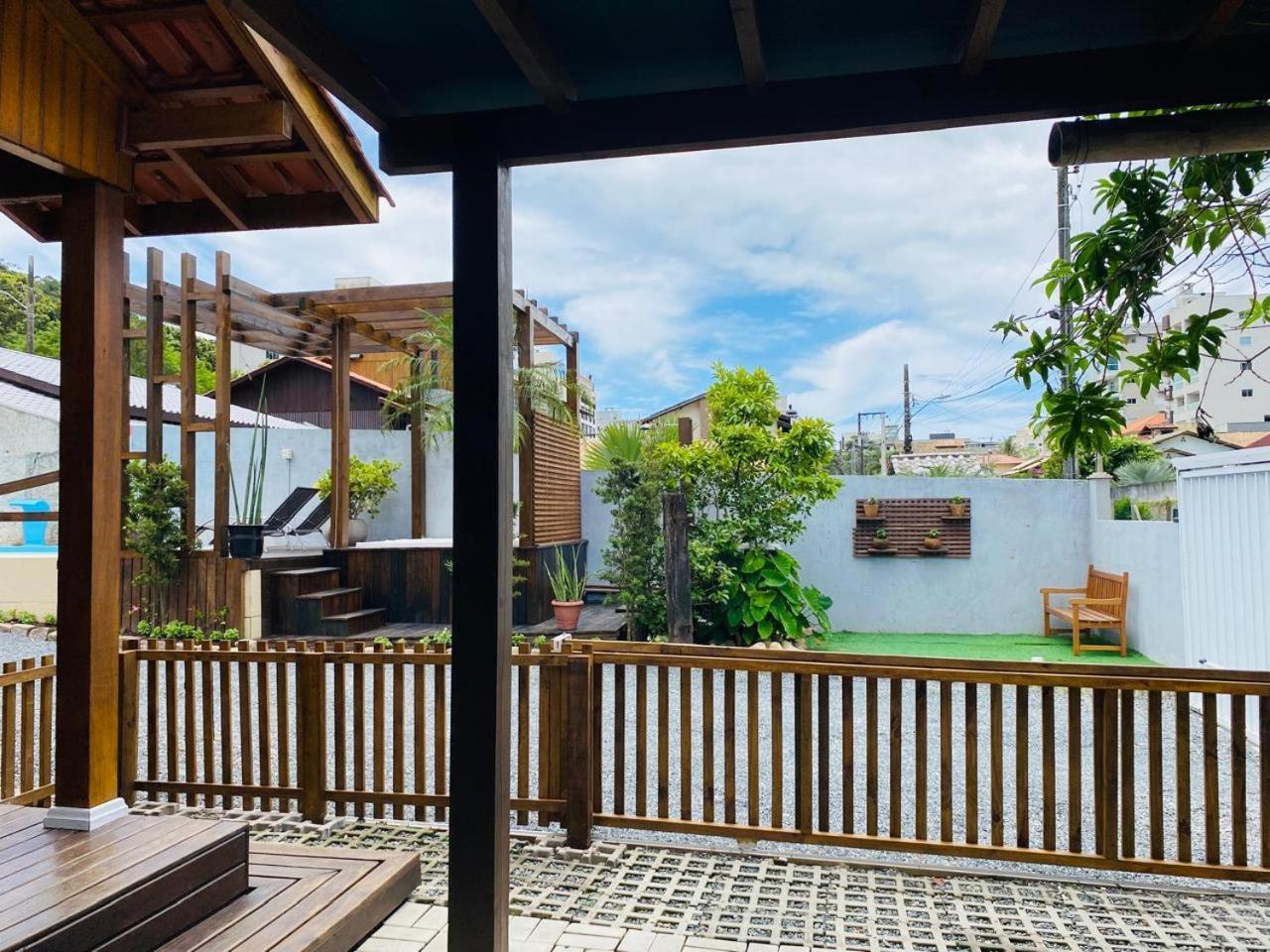 Residencial Com Piscina Possui Jacuzzi Aquecida Com Hidromassagem Βίλα Bombinhas Εξωτερικό φωτογραφία
