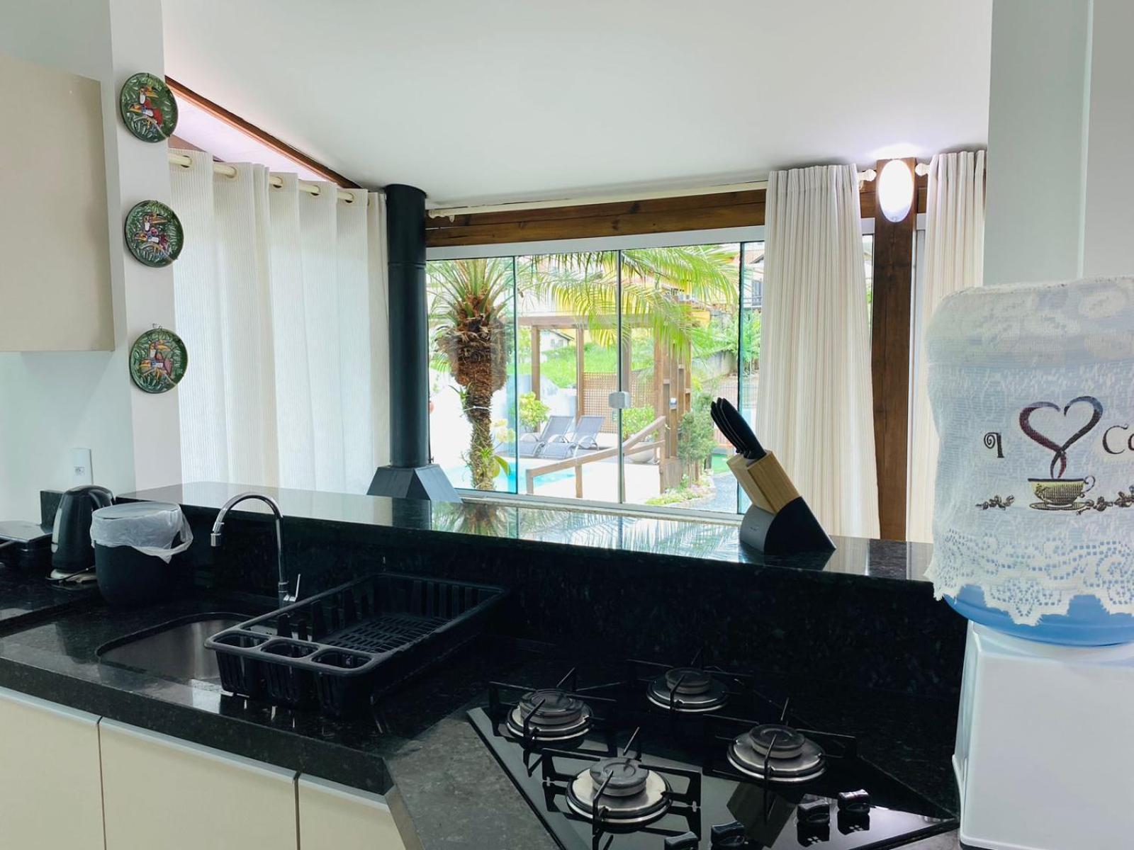 Residencial Com Piscina Possui Jacuzzi Aquecida Com Hidromassagem Βίλα Bombinhas Εξωτερικό φωτογραφία