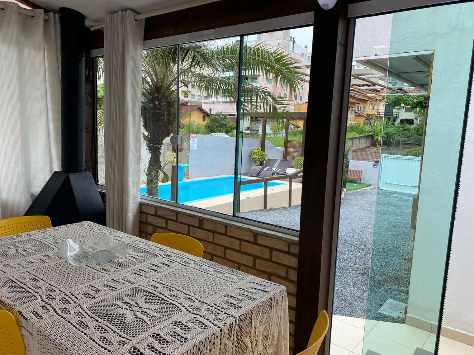 Residencial Com Piscina Possui Jacuzzi Aquecida Com Hidromassagem Βίλα Bombinhas Εξωτερικό φωτογραφία