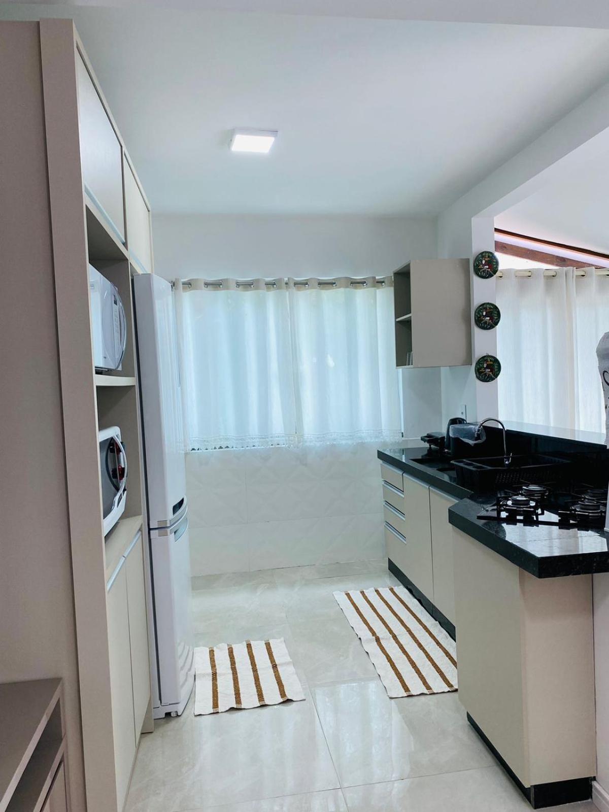 Residencial Com Piscina Possui Jacuzzi Aquecida Com Hidromassagem Βίλα Bombinhas Εξωτερικό φωτογραφία