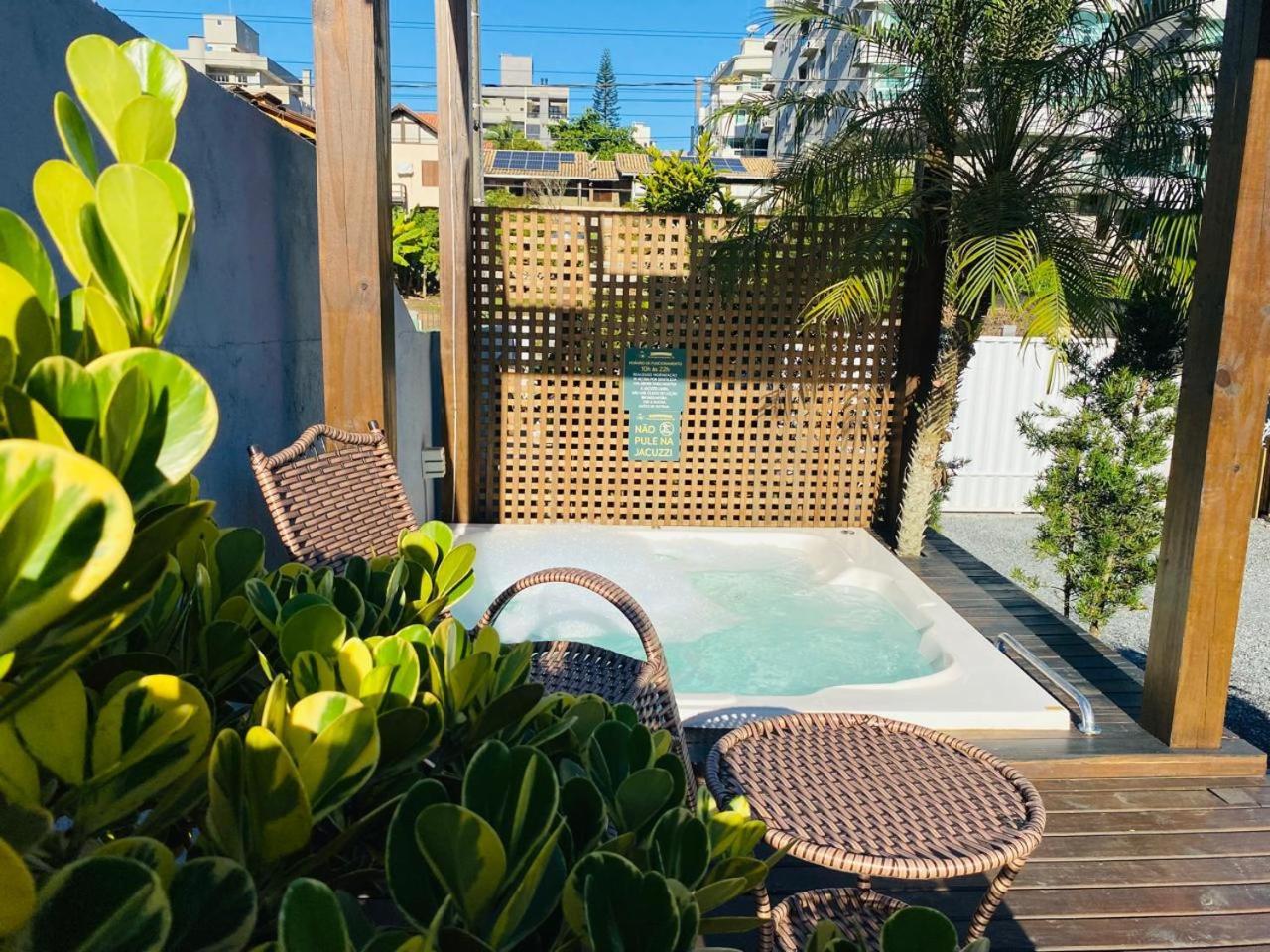 Residencial Com Piscina Possui Jacuzzi Aquecida Com Hidromassagem Βίλα Bombinhas Εξωτερικό φωτογραφία